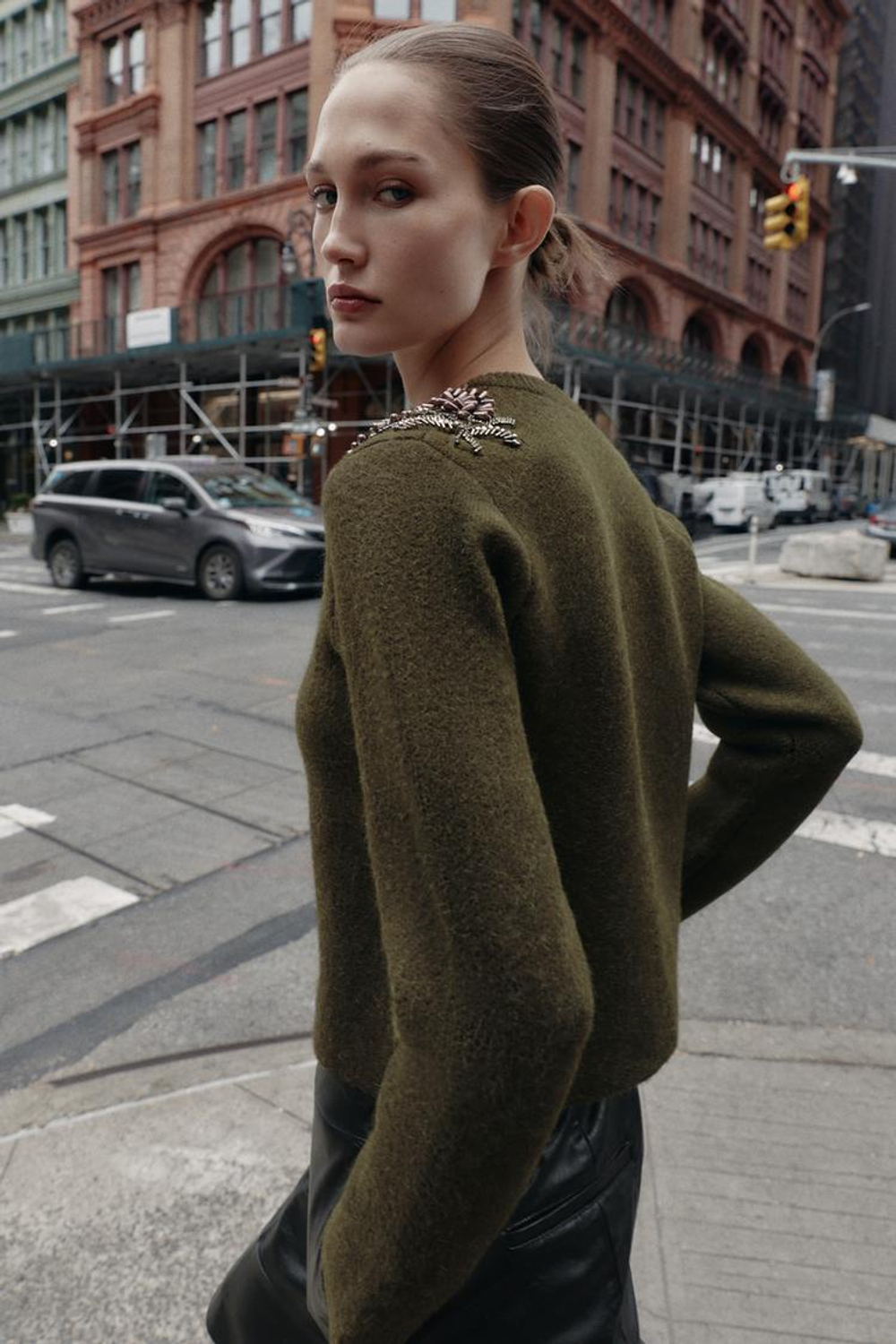 ZARA КАРДИГАН С БУСИНАМИ, ЗЕЛЕНЫЙ