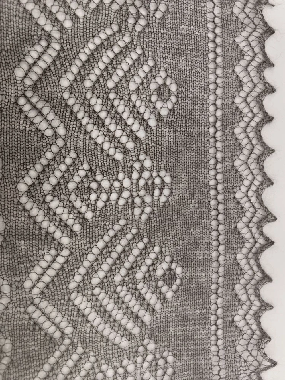 Оренбургский пуховый платок-паутинка А120-03 серый