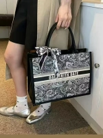 Сумка для учебы большая а4 тоут черная y2k с бантиком