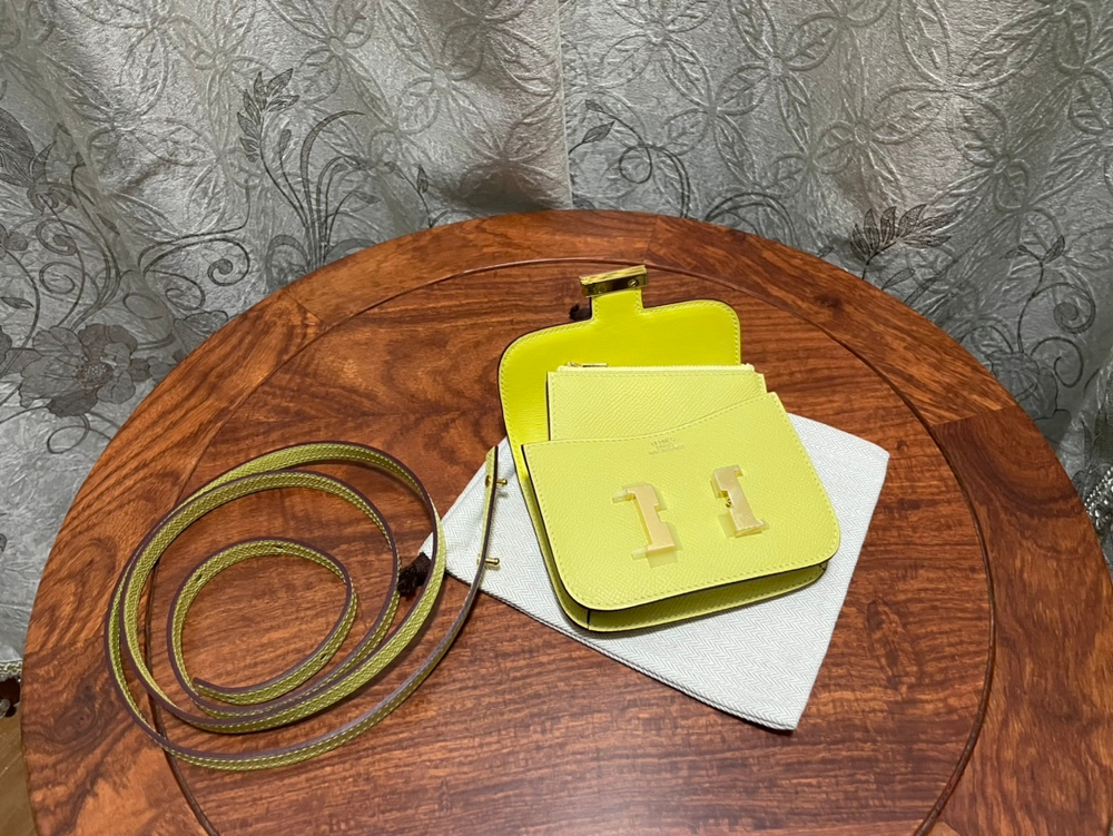 Hermes Constance Slim