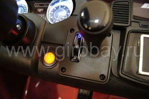 Детский электромобиль River Toys MERCEDES-BENZ GLS63 4WD красный фото №17