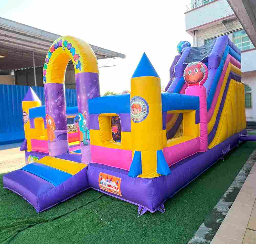 Коммерческий надувной батут «Звездный полет», 7*5*4.5 м