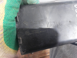 Воздуховод BMW 3-Series (F30)  Б/У Оригинал 13717597584