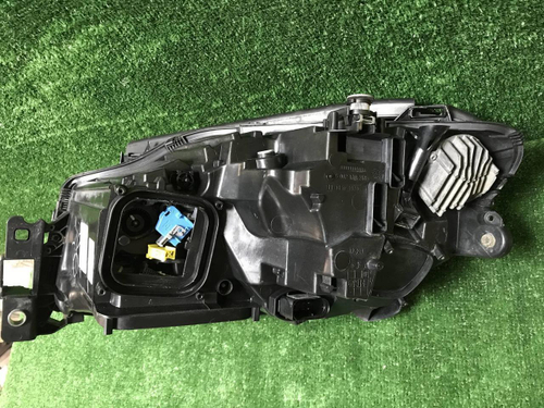 Фара правая Mercedes GLE W166 (2015-2018) LED