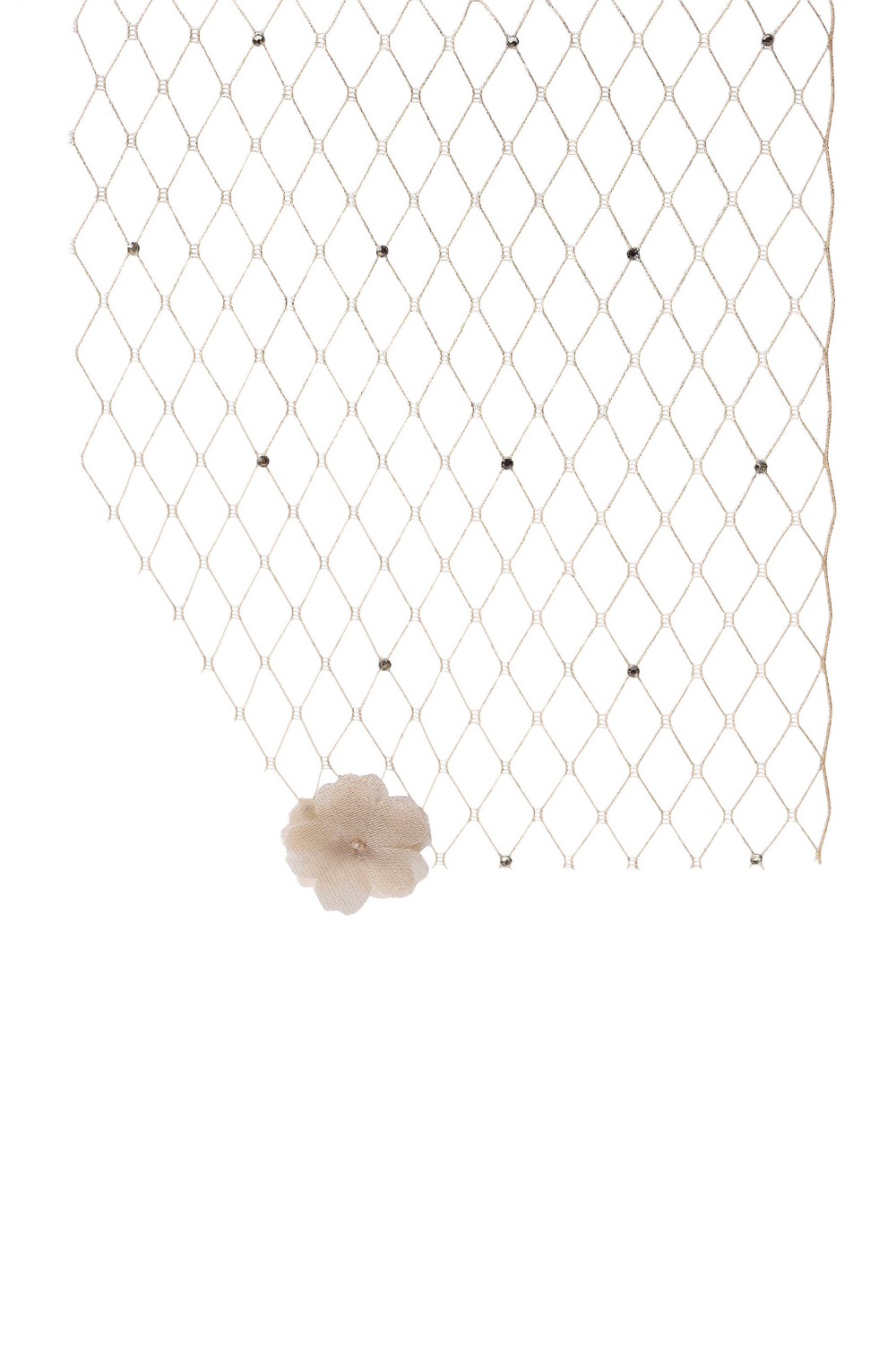 Вуаль бежевого цвета с цветами