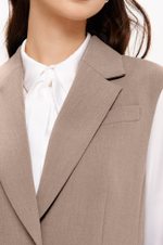 1940 Жилет женский (пепельно-бежевый)