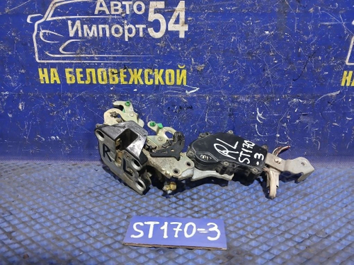 Замок двери задней левой TOYOTA CORONA 1990