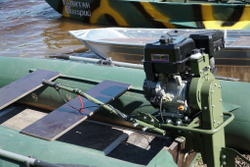болотоходный лодочный мотор подвесной бурлак