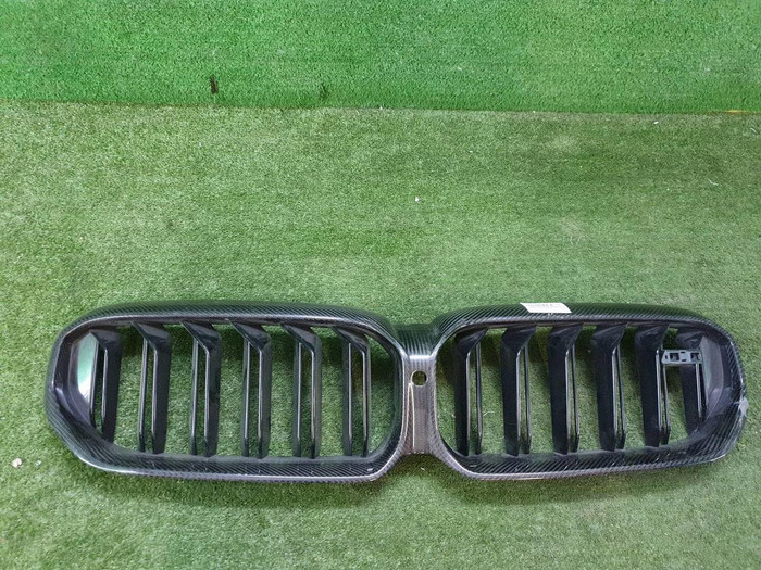 Решетка радиатора BMW M5 F90 (2020-н.в.)