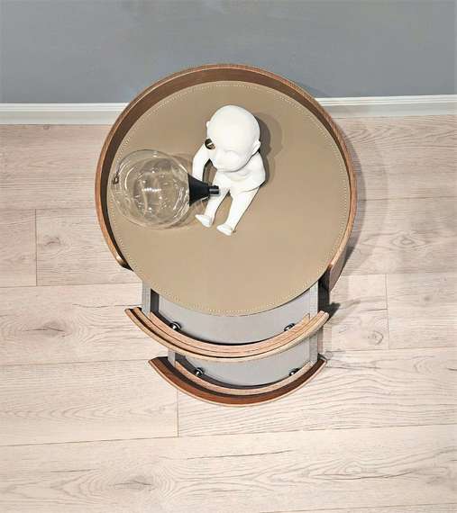 Прикроватная тумбочка 4165 с двумя ящиками, оливково-серая экокожа