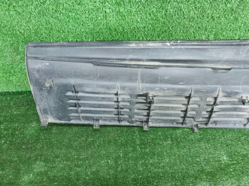 Накладка заднего бампера Toyota Land Cruiser 200 (2007-2021)