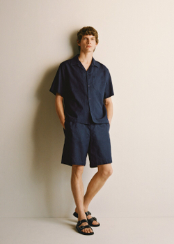 Рубашка изо льна с воротником боулинг и карманом