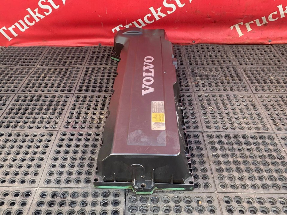 Крышка (следы ремонта) клапанная