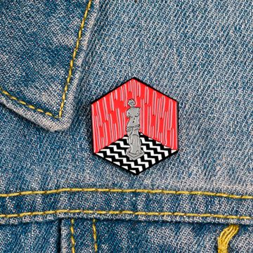 Значок металлический на одежду/Пин. Венера