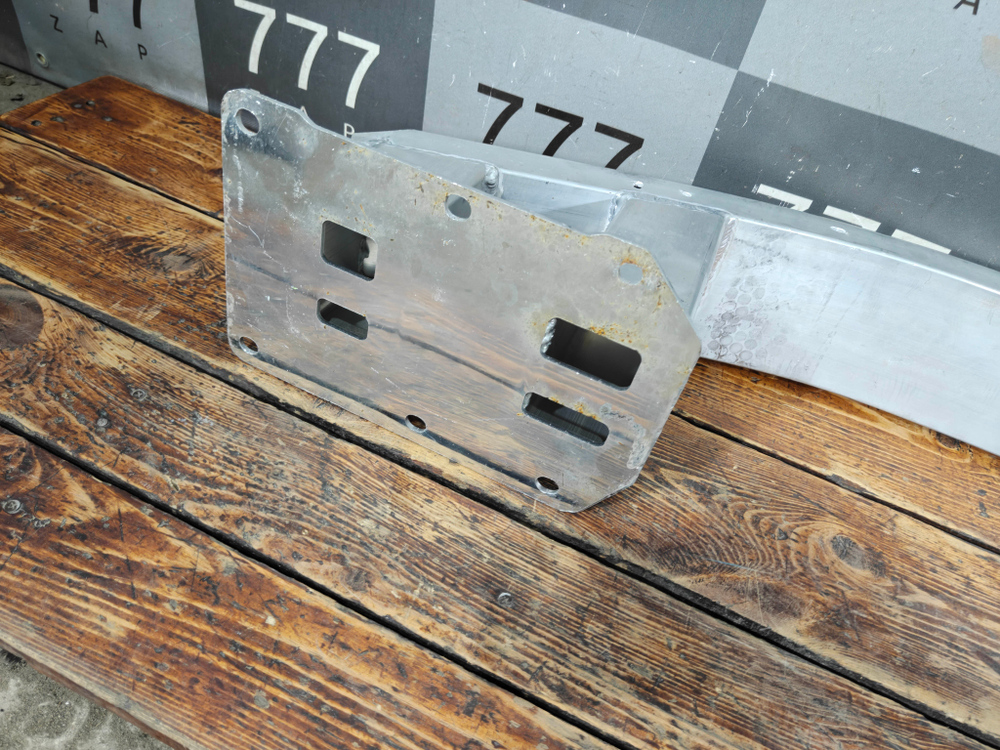 Усилитель переднего бампера Chery Arrizo 8 22-нв Б/У Оригинал 501002710AA