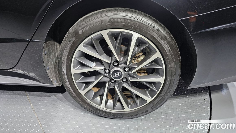 Hyundai Sonata (DN8) 2.0 (02.2020)