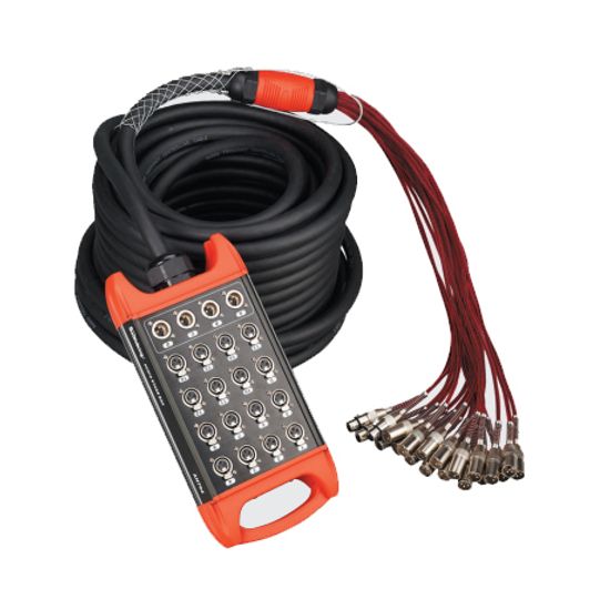 BCB407-30m Сценическая коммутационная коробка 24хXLR входа + 8хXLR выходов, 30м, Soundking