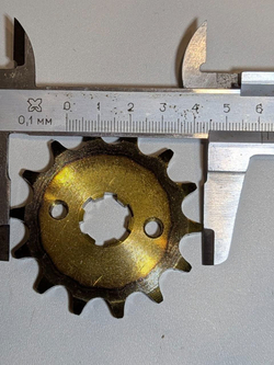 - Звезда ведущая для мопеда, питбайка (428-14) 17мм с закаленными зубьями