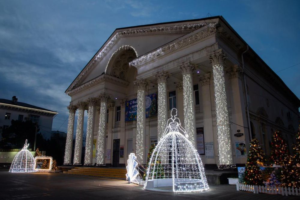 Световые фигуры «Бал»