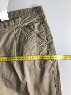 Джинсы BPC песочного оттенка, маркировка 42, визуально на 48 размер