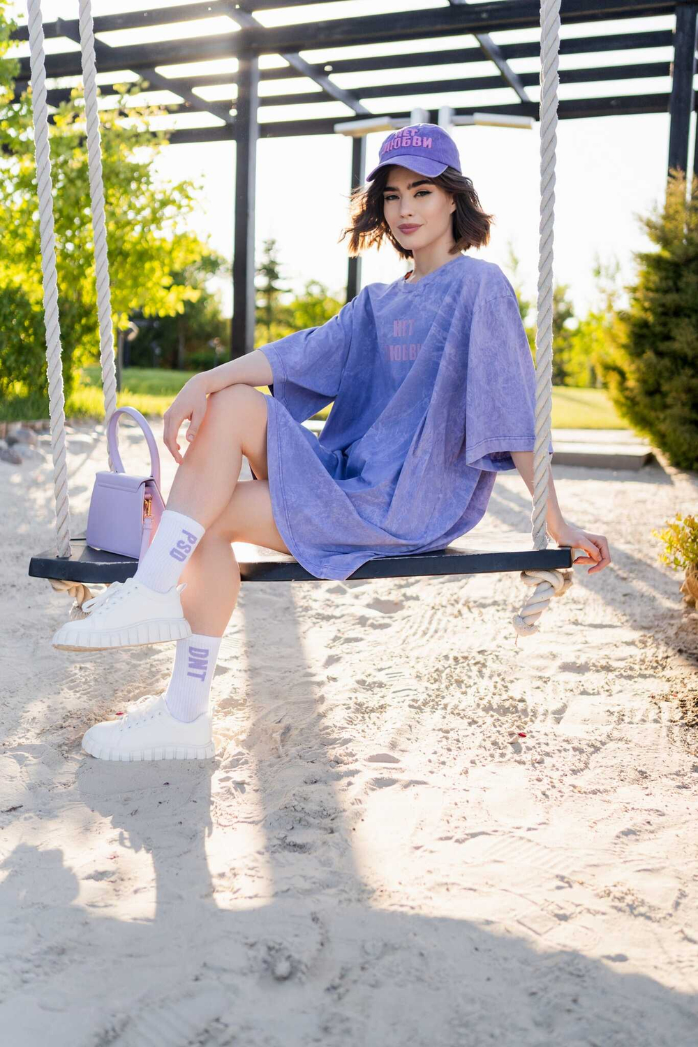 Футболка супер-оверсайз унисекс «НЕТ ЛЮБВИ»