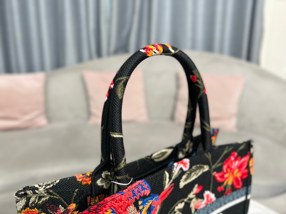 Christian Dior Book Tote 36 cm