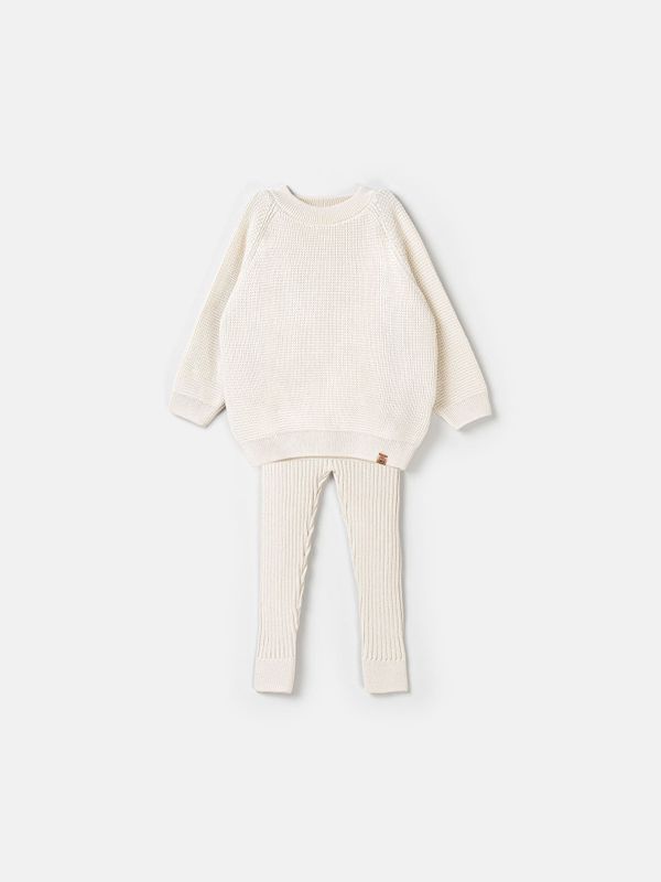 Костюм вязаный 