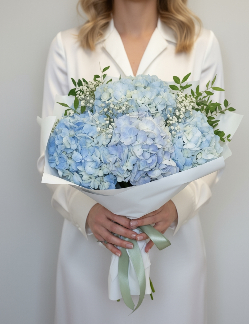 Букет с гортензиями Голубая лагуна