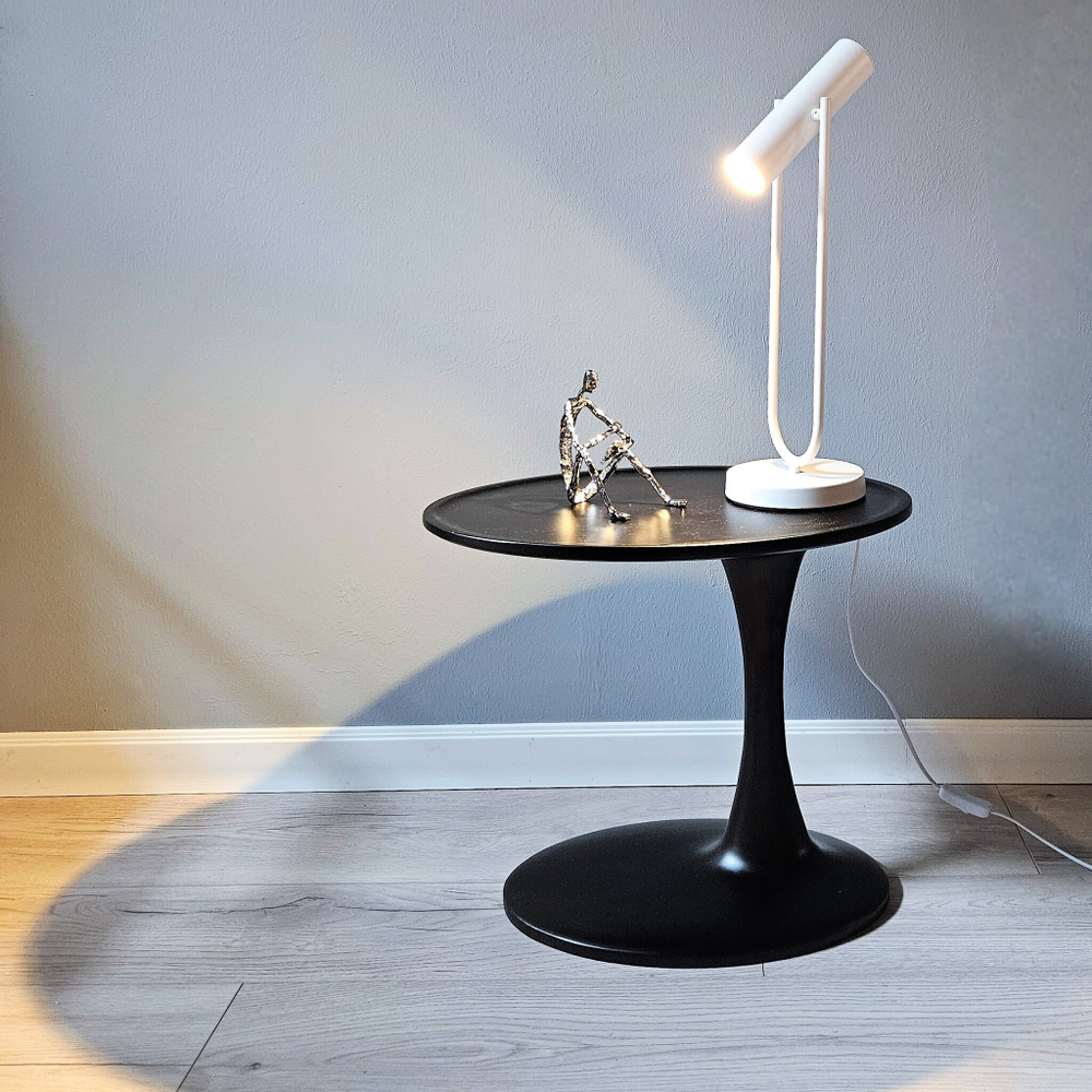 Статуэтка Reading Man