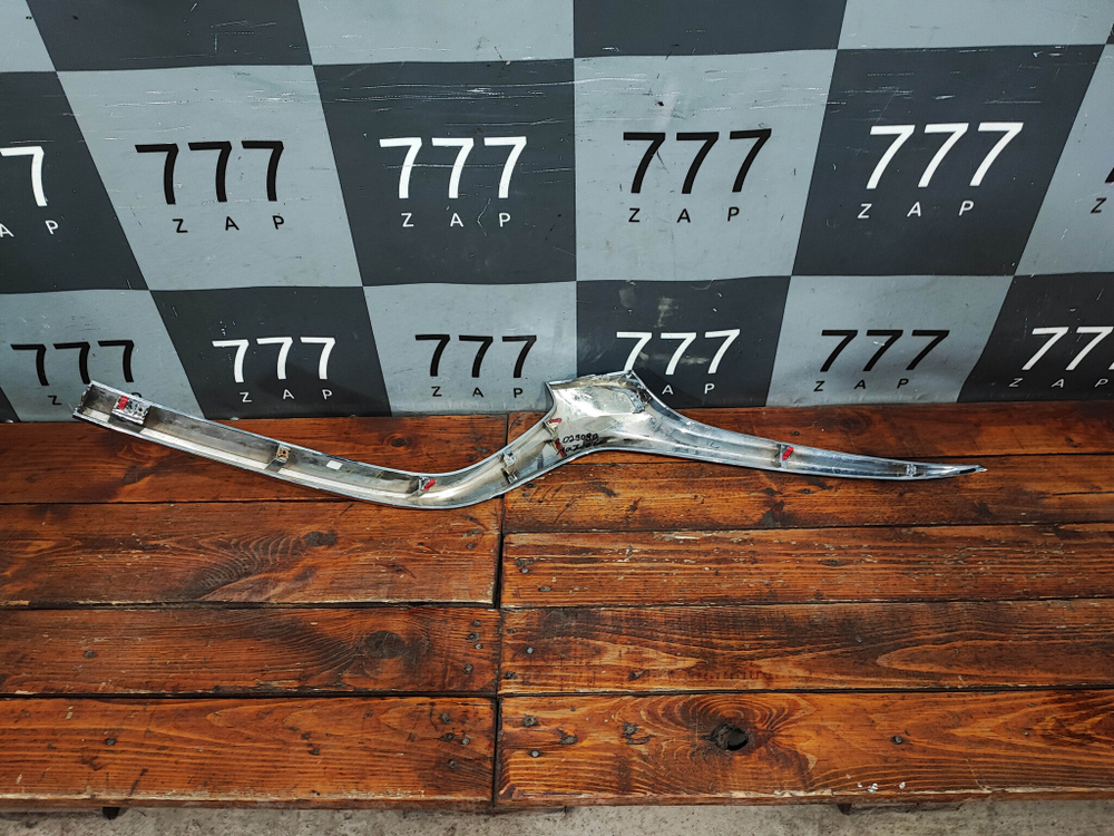 Молдинг решетки радиатора правый Mazda 6 (GJ) 18-нв Б/У Оригинал GSH7507J0D