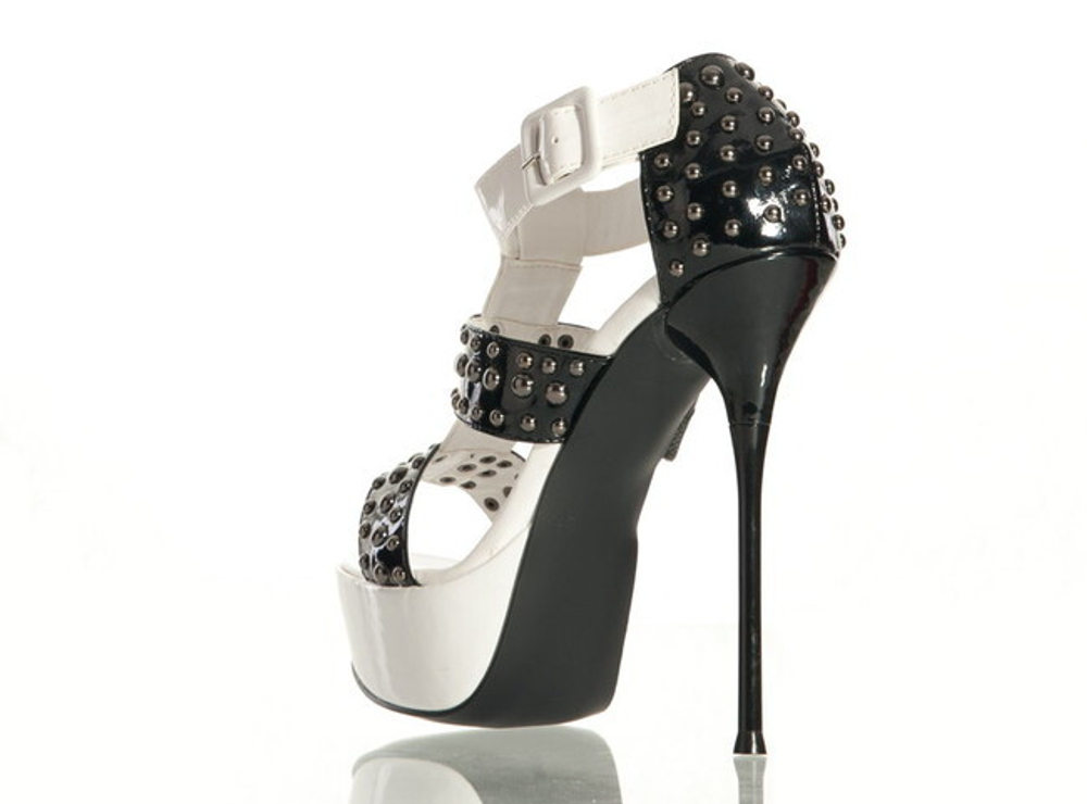 Туфли бело-черные лакированные с заклепками 38 (Цвет: черный с белым)