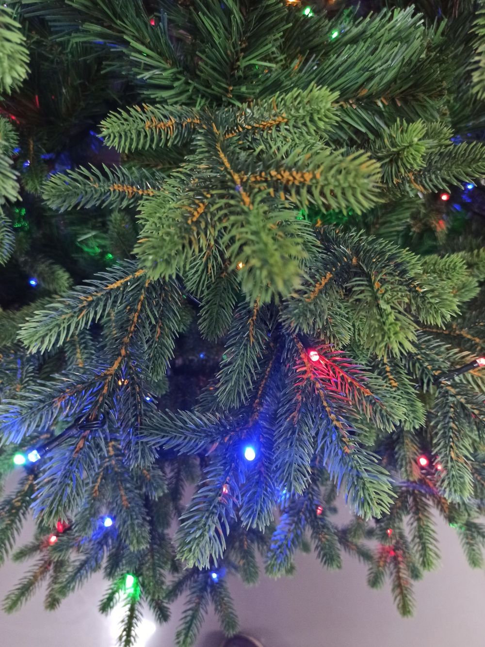 Елка с гирляндой 2в1 «Венецианская» (Литая+пвх) от 1,8 м до 3 м