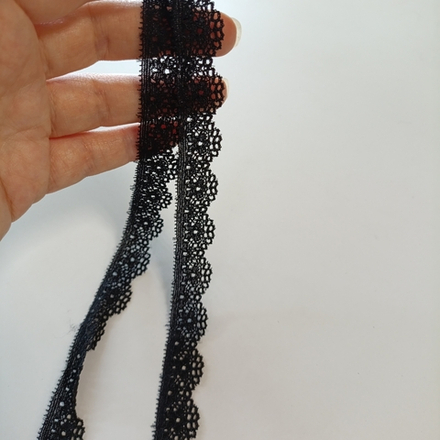 Кружево эластичное, узкое, черное