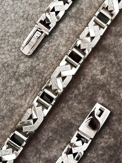 Ювелирный браслет