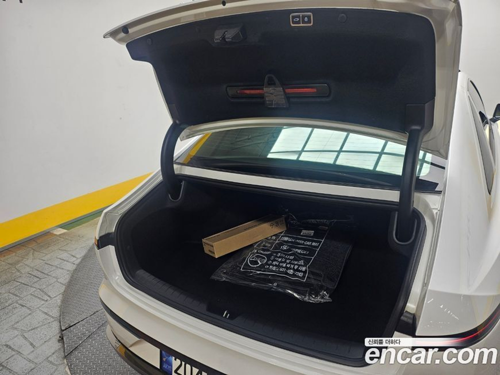 Hyundai Grandeur (Azera) Hybrid (GN7) Calligraphy (04.2023)