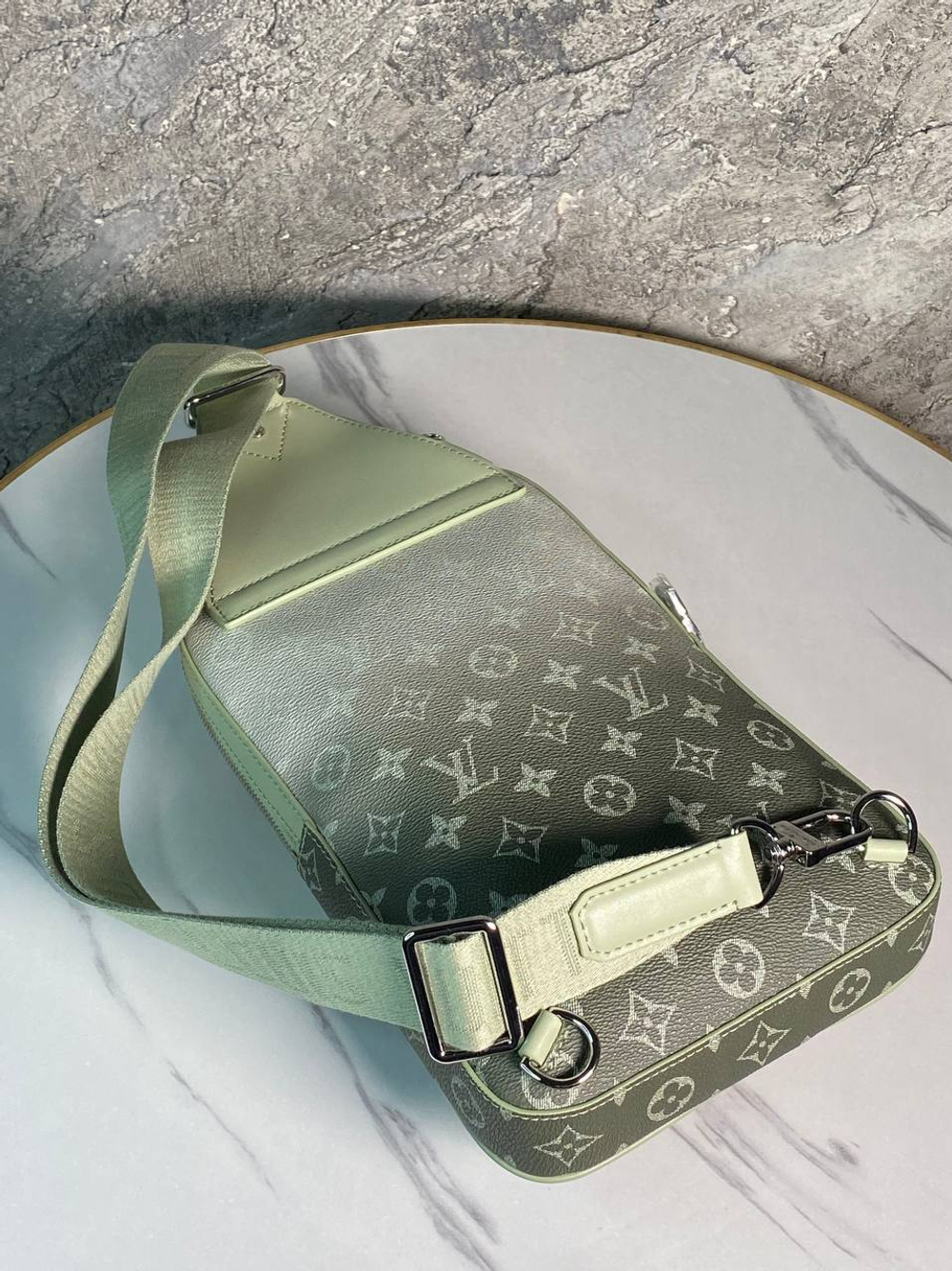 Сумка-слинг Louis Vuitton, арт. 460856932