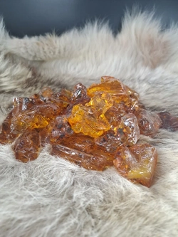 Копал молодой янтарь коллекционный 30 гр