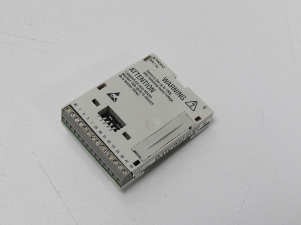 LENZE E82ZAFSC000