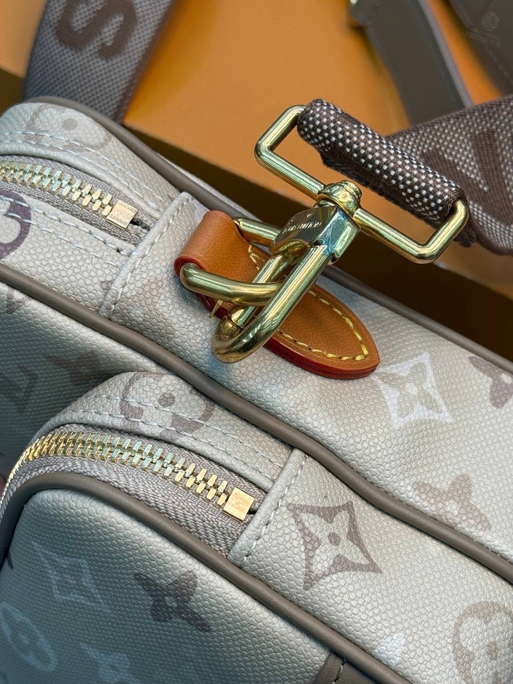 Сумка через плечо Louis Vuitton Nil G77