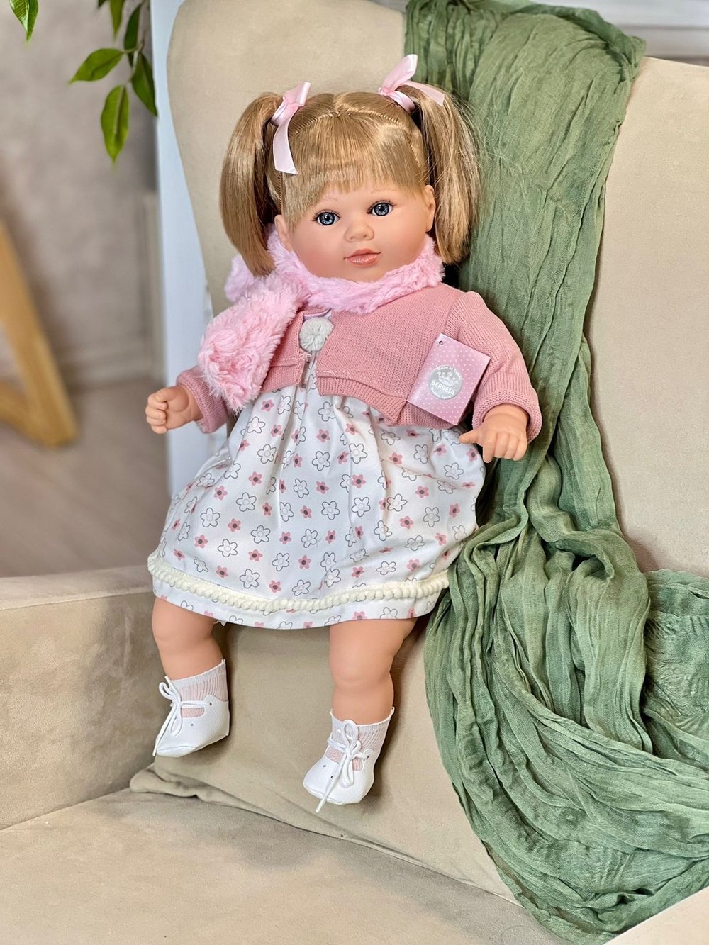 Кукла Berbesa мягконабивная 52см CARLA в пакете (7220K)