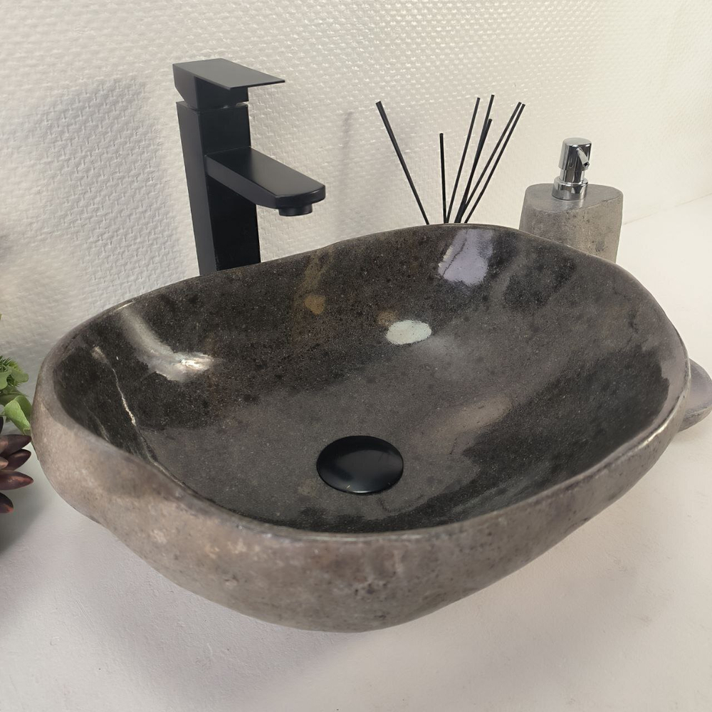 Раковина из речного камня RS-65174 44*34*15 0861