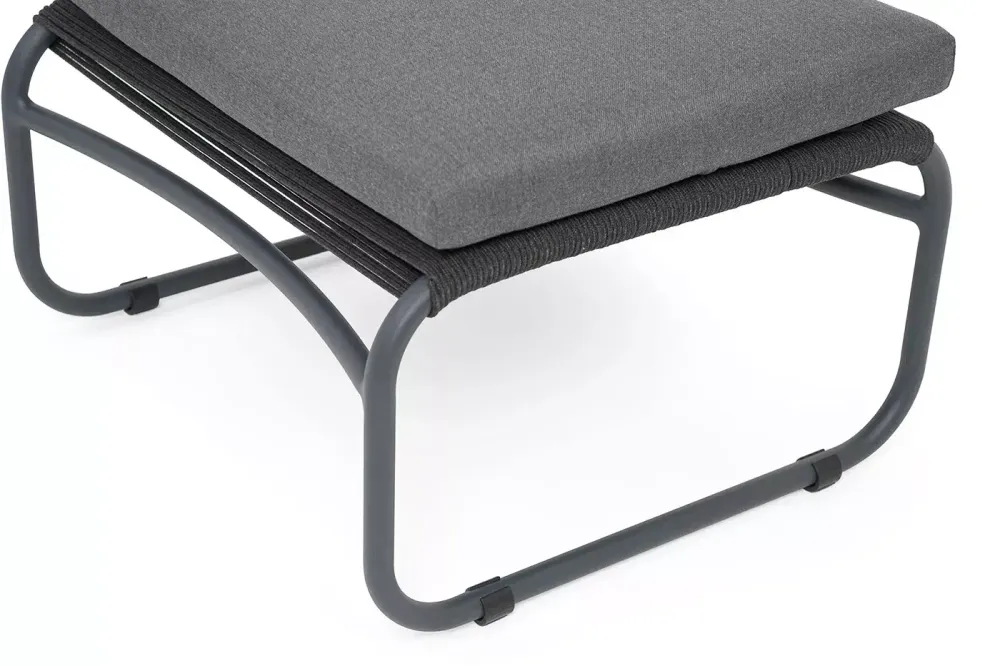 "Ането" пуф плетеный из роупа, каркас алюминий темно-серый (RAL7024) муар, роуп темно-серый круглый