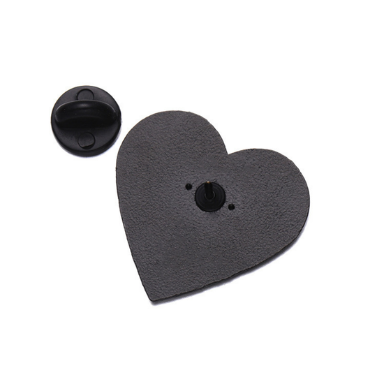 Значок металлический Сотворение Адама. В сердце, р-р 2,8х3см