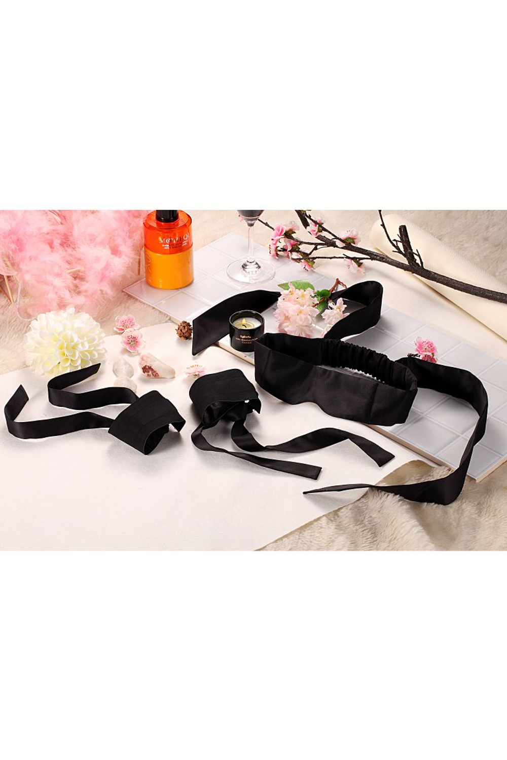 Набор для фиксации Romfun - маска на глаза и наручники (Цвет: черный)