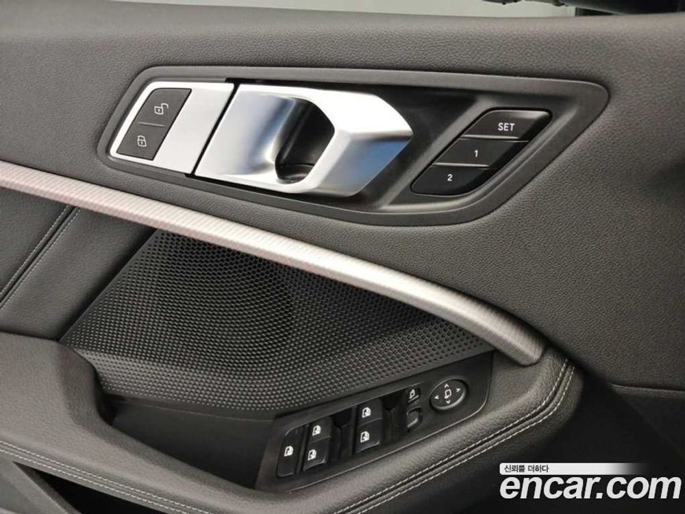 BMW 1 Series (F40) 120i M Sports (10.2022)