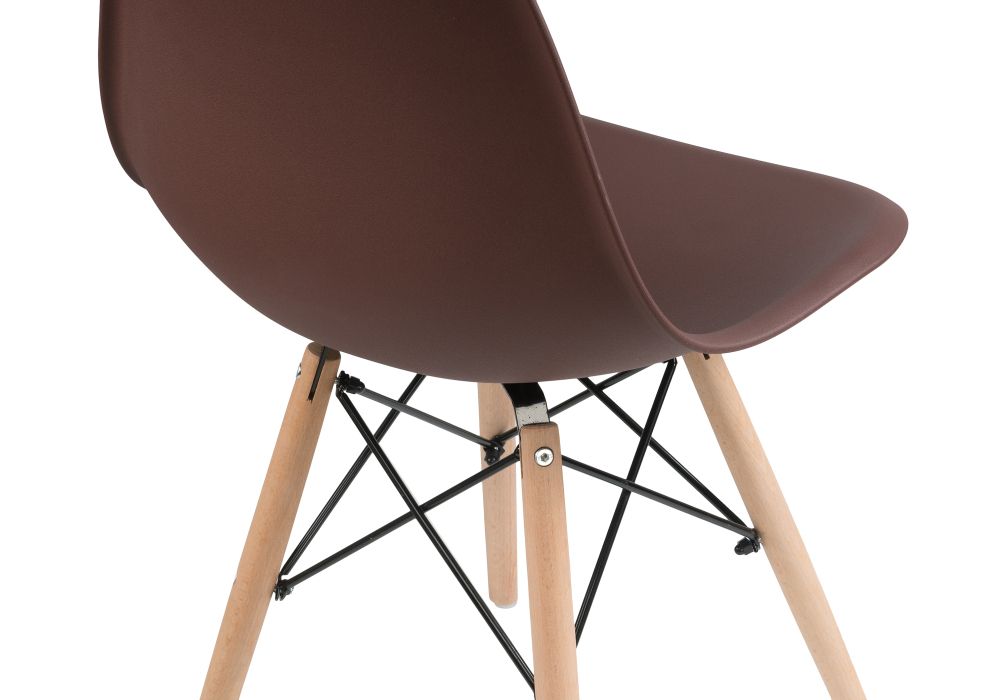 Пластиковый стул Eames PC-015 brown
