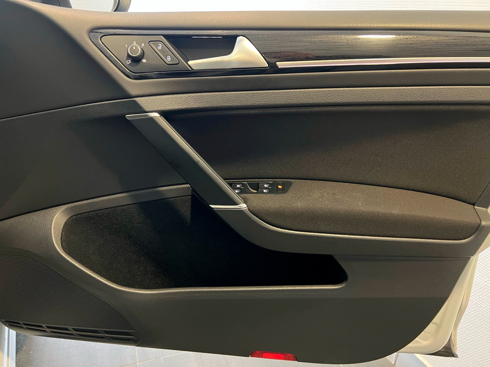 Volkswagen Golf, 2017 год