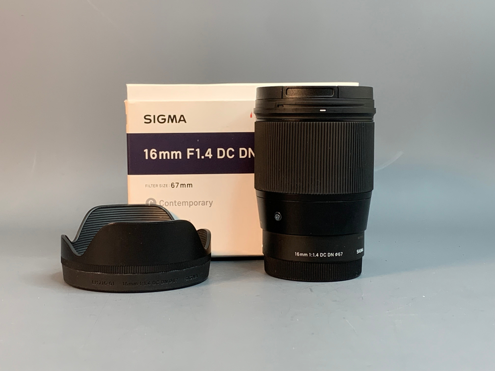 Sigma 16mm 1.4 DC DN Sony E