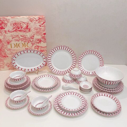 Столовый сервиз Dior 41 предмет