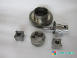 Насос масляный в сборе, оригинал / OIL PUMP IDLER GEAR АРТ: 10000-40991